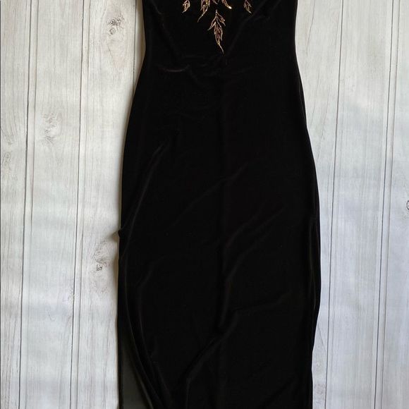 Status Collection | Black Velvet Glitter Flame Gown - Picture 9 of 16